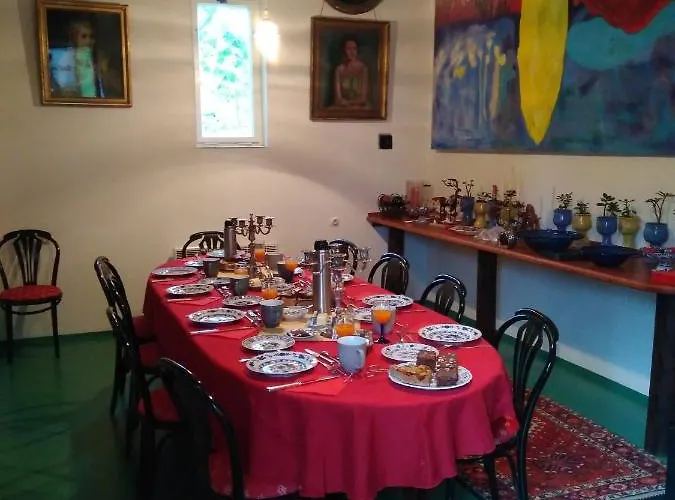 Frühstückspension Orli Hnizdo At Chateau Novak Křivoklát