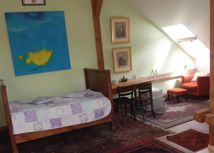 Orli Hnizdo At Chateau Novak * Křivoklát